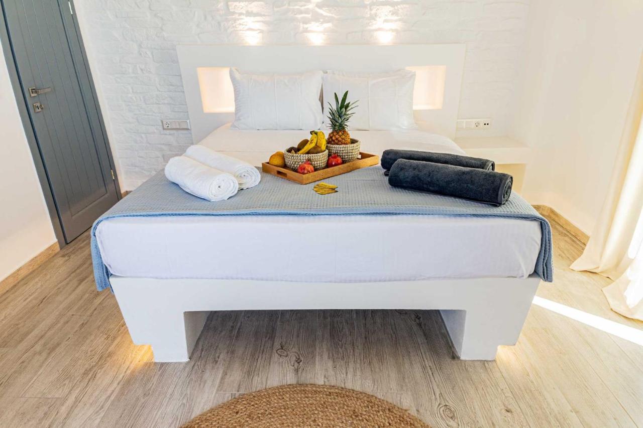 Villa Iakinthos By Mykonian Kazarte Mykonos Town Exterior foto